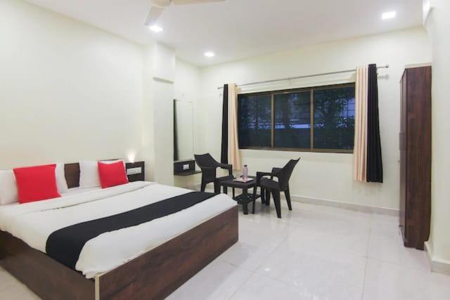 The Living Space Lonavala Bagian luar foto