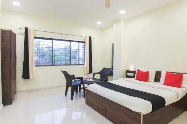 The Living Space Lonavala Bagian luar foto