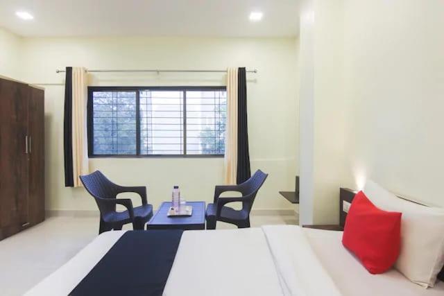 The Living Space Lonavala Bagian luar foto