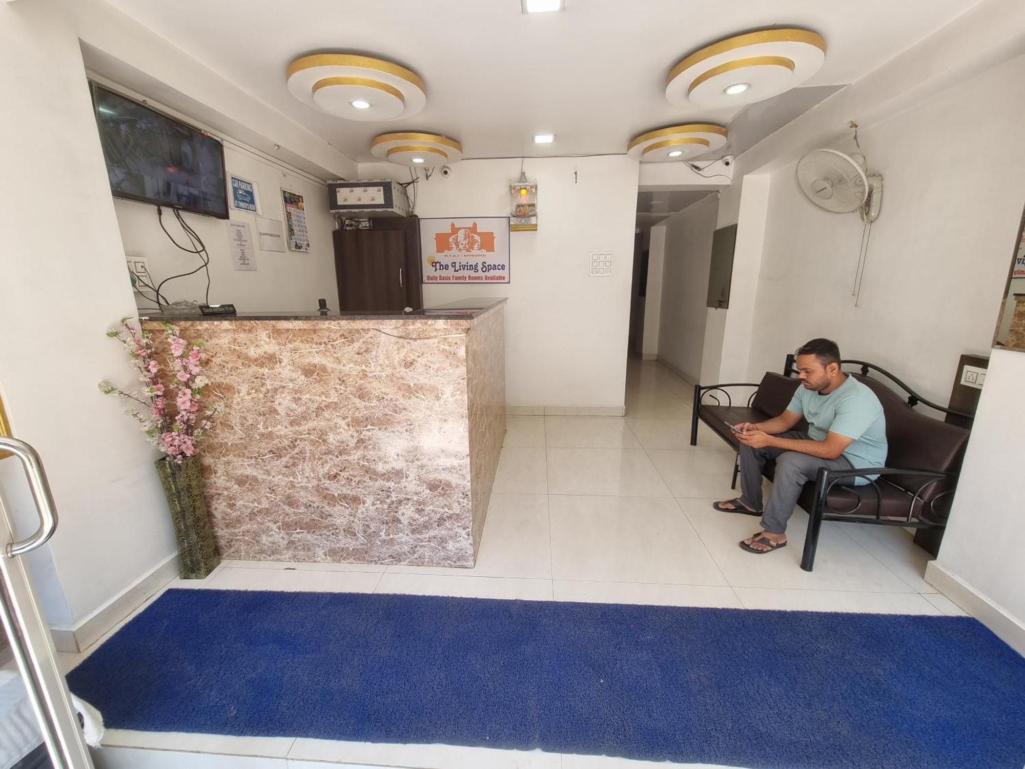 The Living Space Lonavala Bagian luar foto